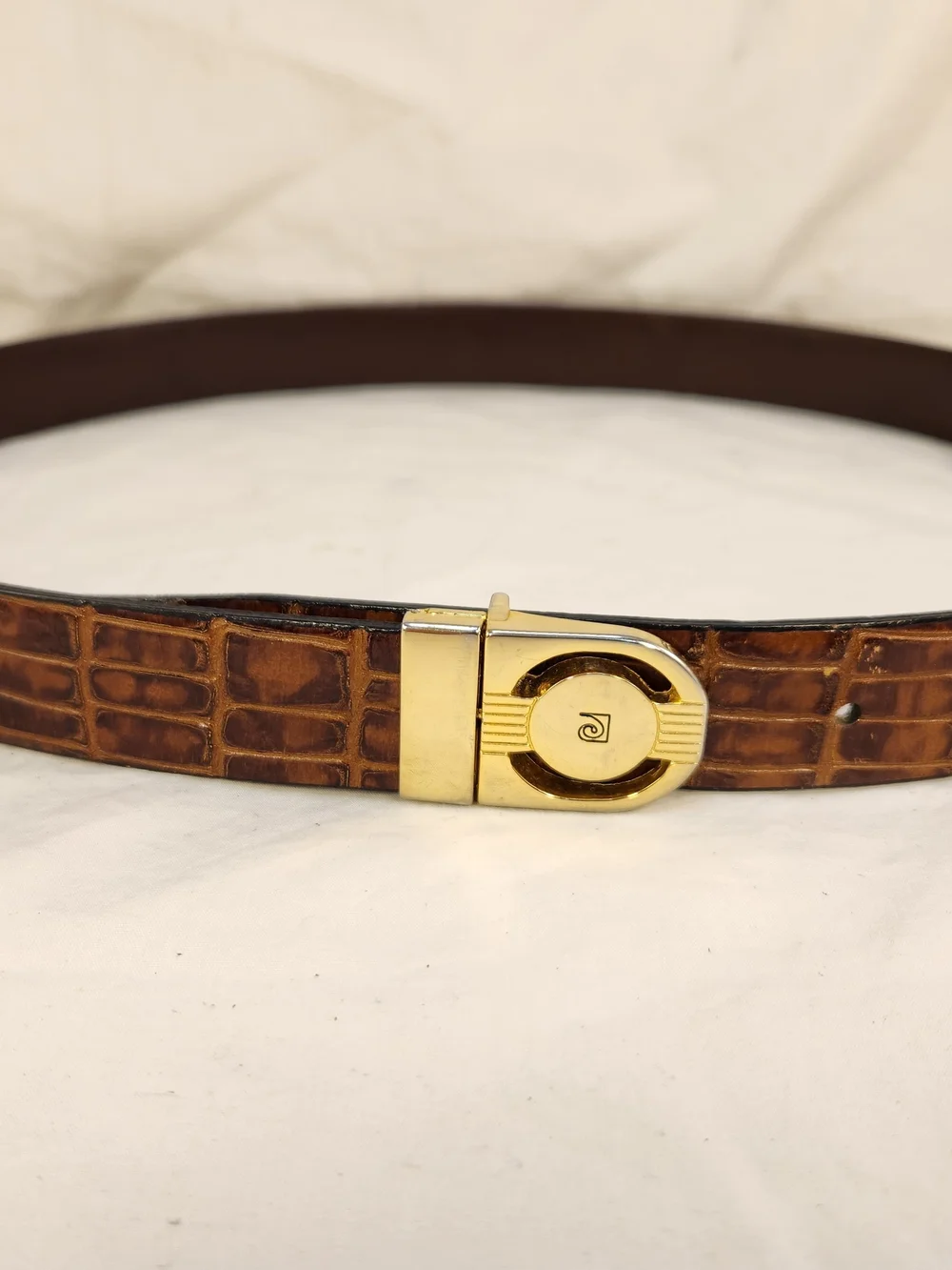 PIERRE CARDIN REVERSIBLE Brown Croc-Embossed Leather Belt with Gold Buckle